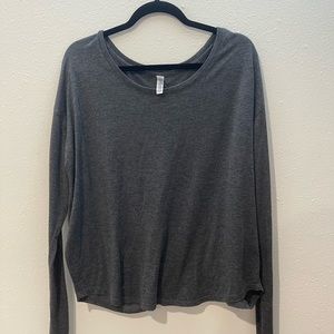 Gray long sleeve top, size large